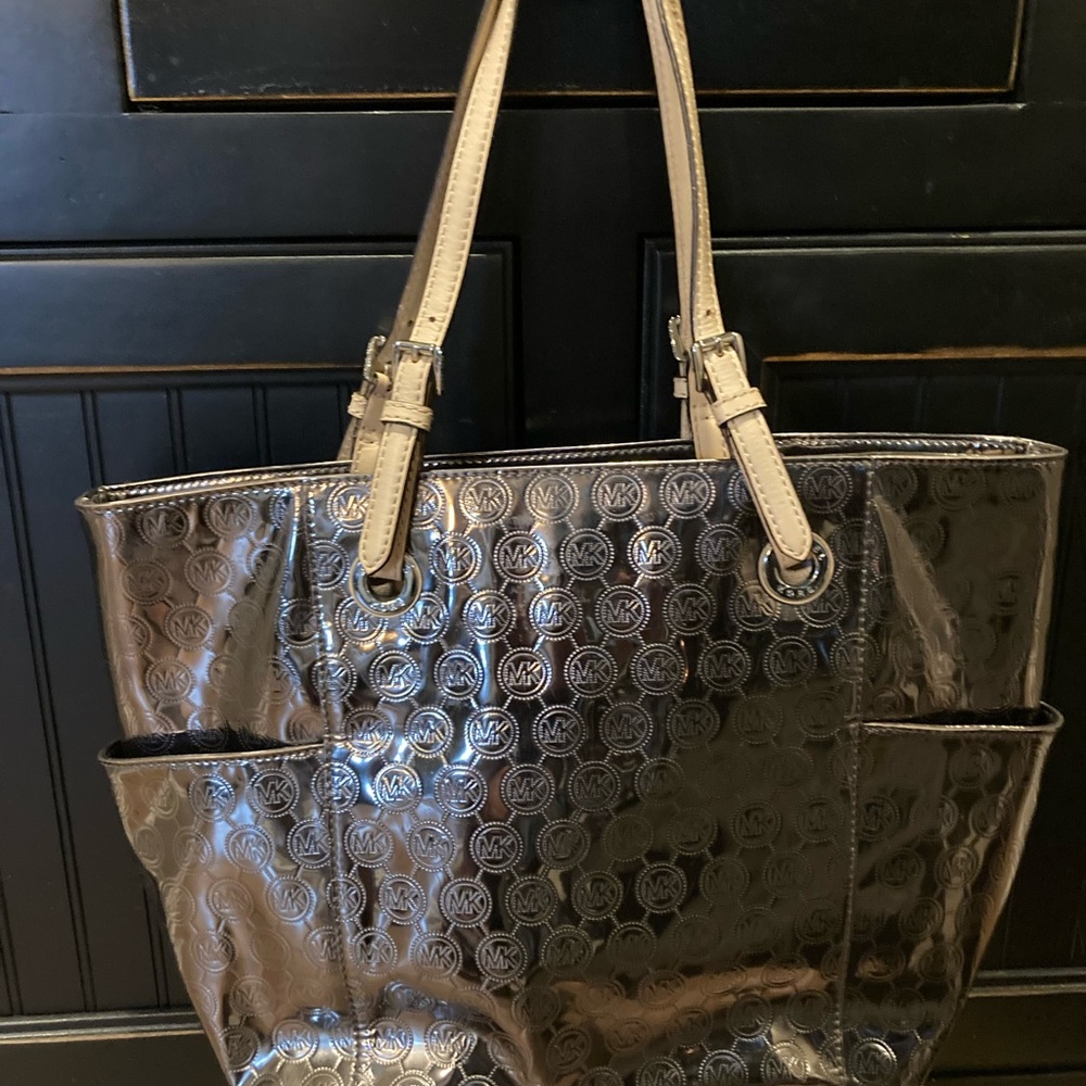 Michael Kors Jet Set Silver Tote